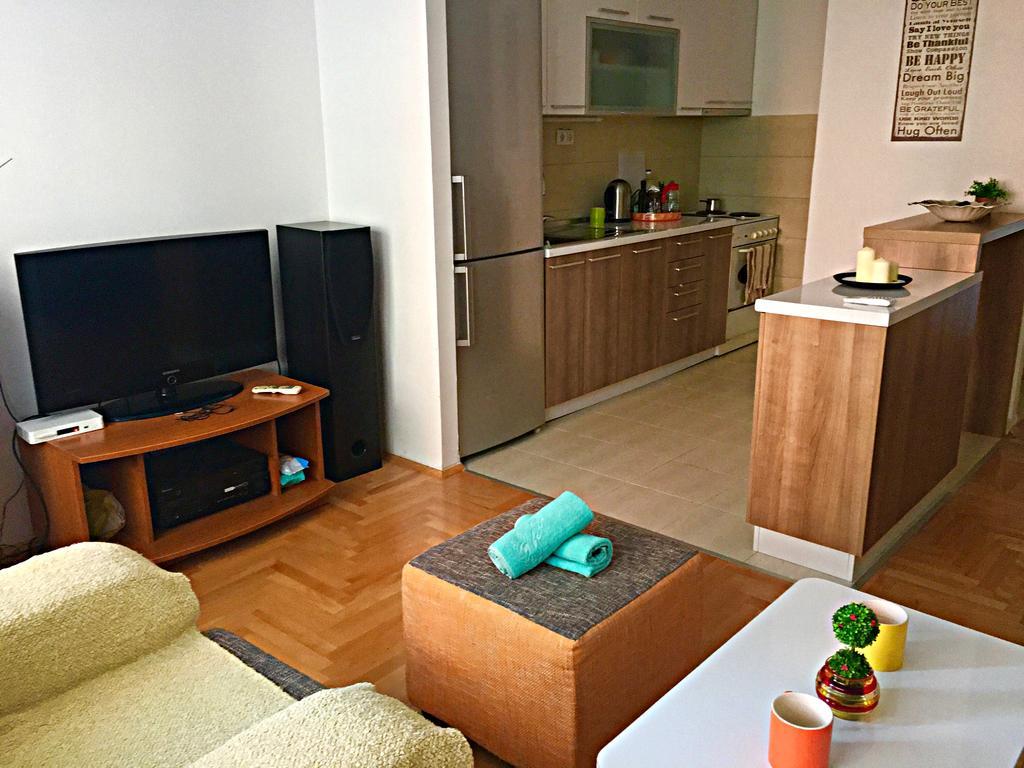 Regina'S Apartments Skopje Luaran gambar
