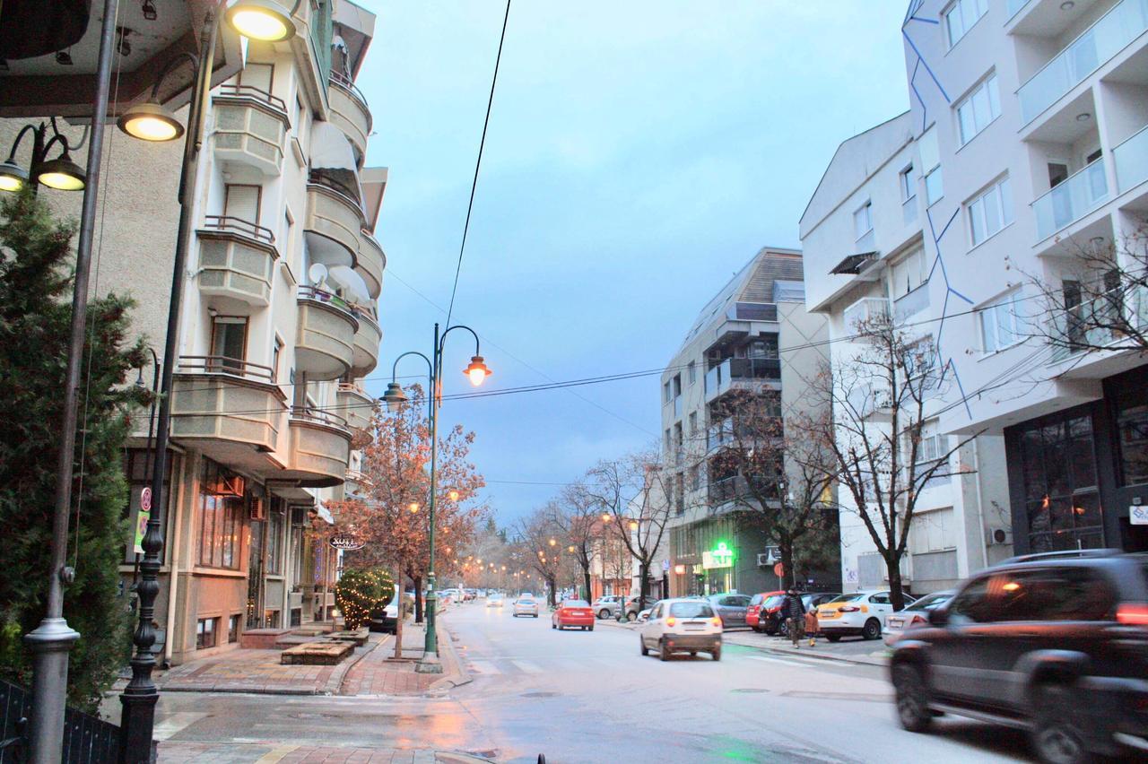 Regina'S Apartments Skopje Luaran gambar