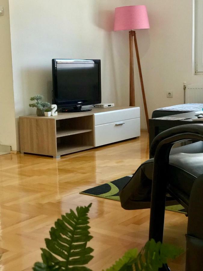 Regina'S Apartments Skopje Luaran gambar