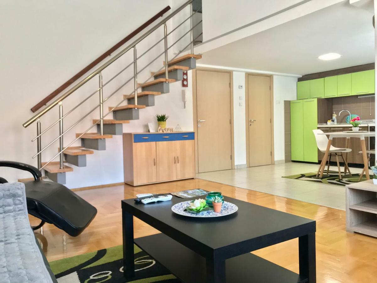 Regina'S Apartments Skopje Luaran gambar